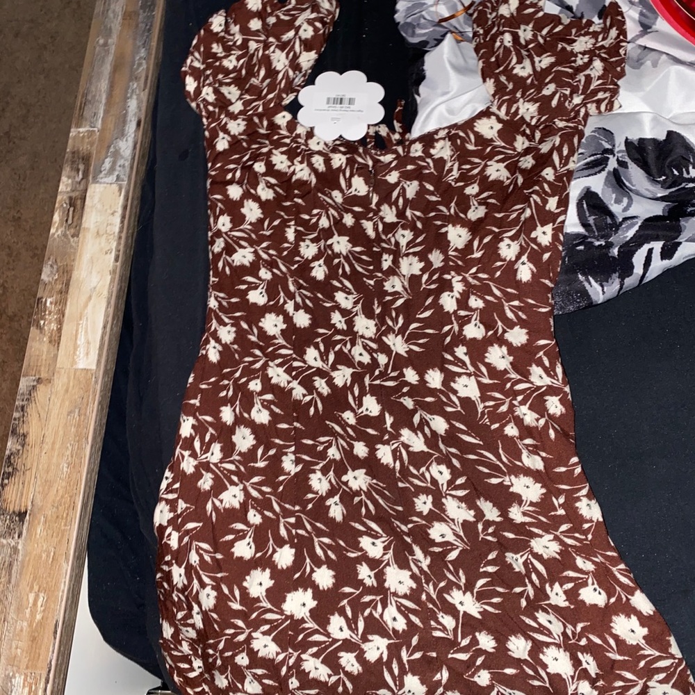 Hopes dresses - Picture 5 of 5